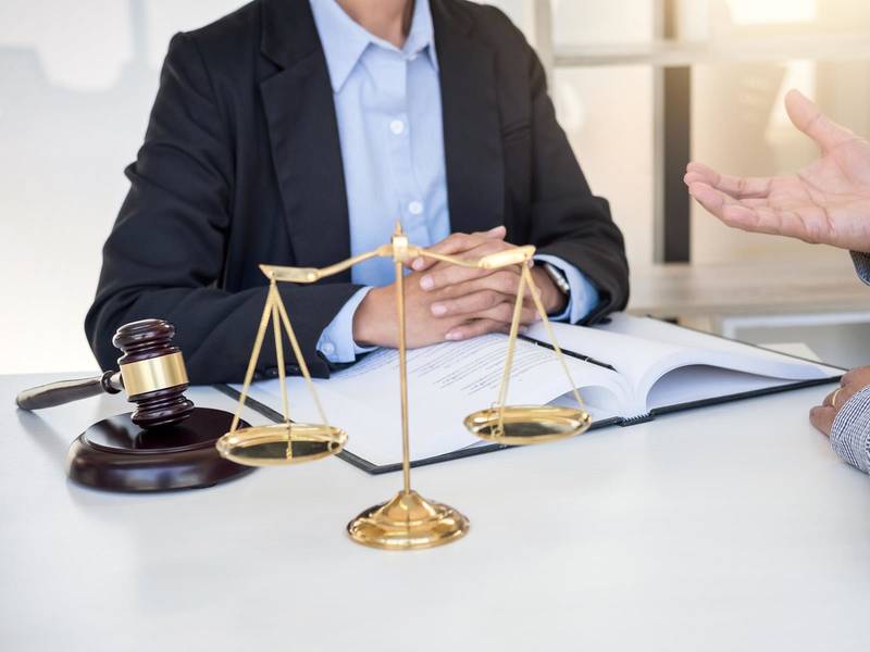 协议离婚：深圳离婚律师阐明财产归属规定的法律边界与实际案例
